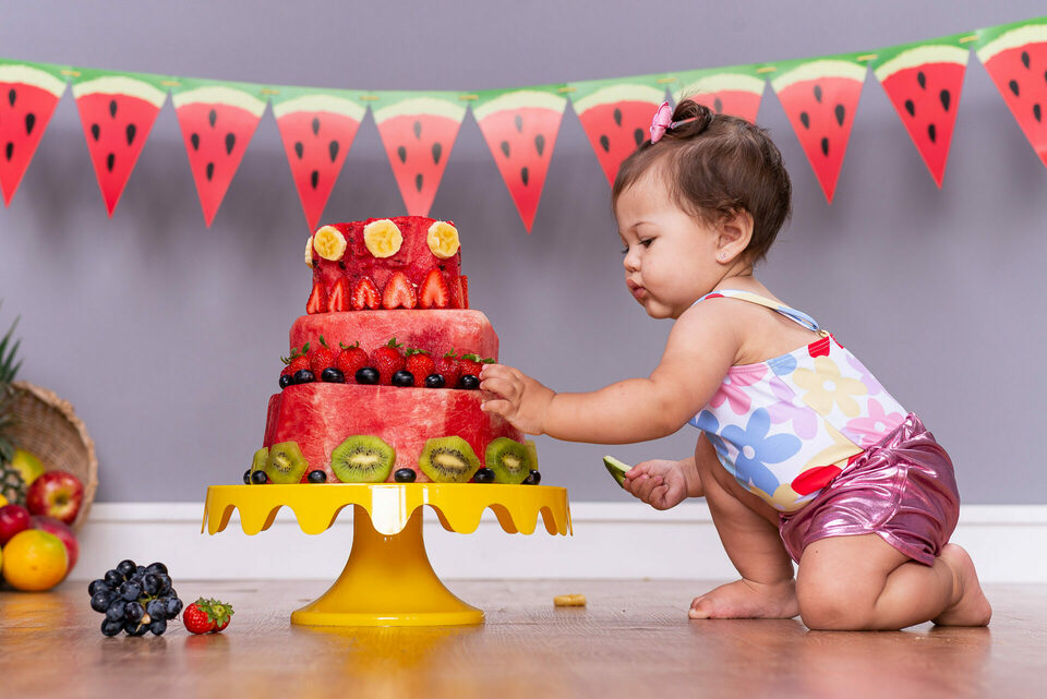 SMASH THE CAKE LAURA